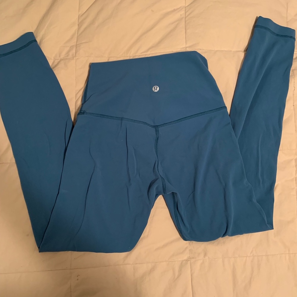 LuLuLemon Aligns